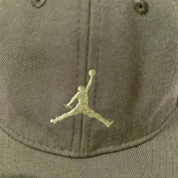Air Jordan Youth Size Strapback Hat Green Jumpman - Picture 2 of 6